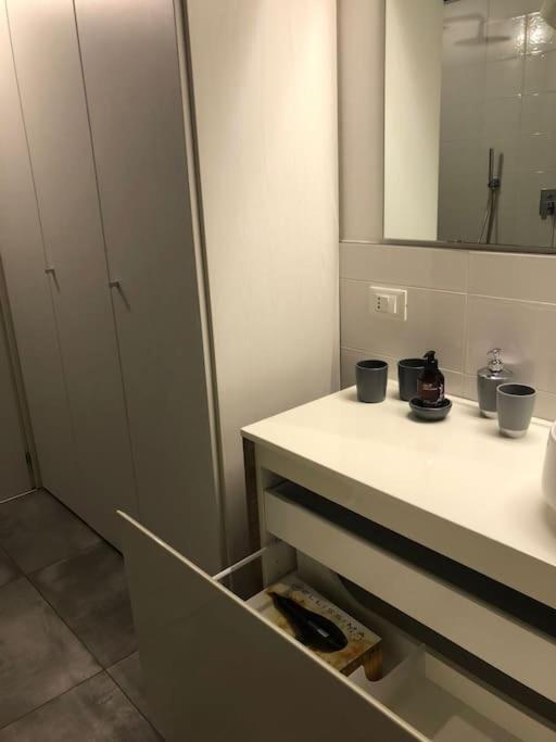 La Petite Maison - Two-room *