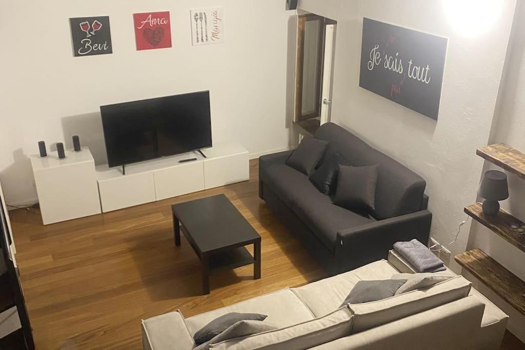 La Petite Maison - Two-room *